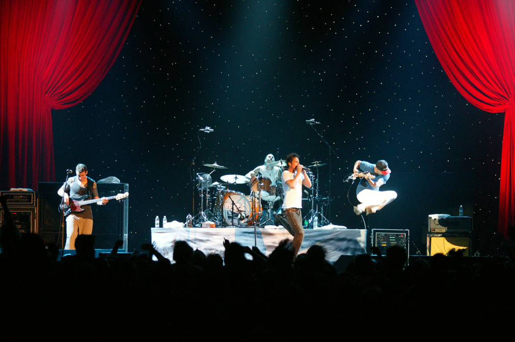 Audioslave performing live 09/25/2005 in San Francisco, California